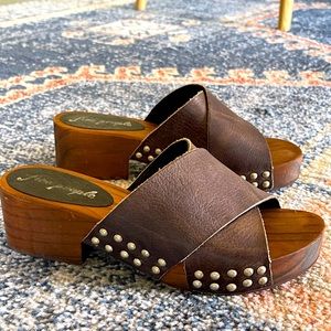 FreePeople brown leather clogs.